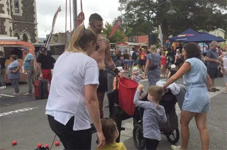 パフォーマンス　クライストチャーチ