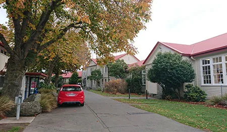 パパヌイハイスクール