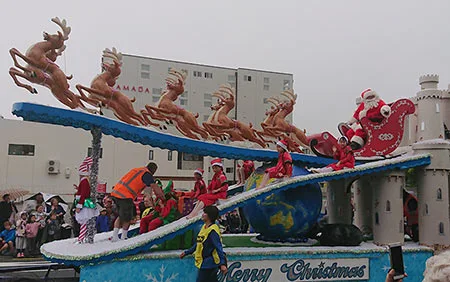 サンタパレード