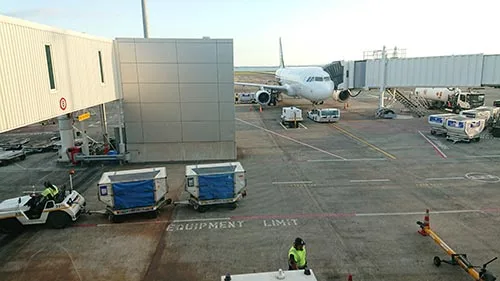 オークランド空港